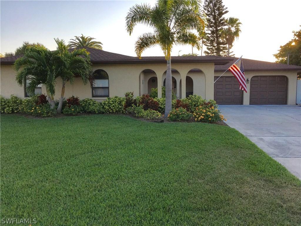 3704 SE 8th Pl., Cape Coral, FL 33904