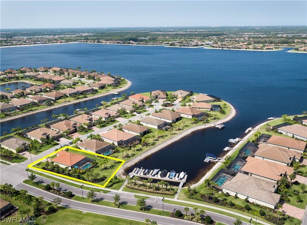 9195 Flint Ct., Naples, FL 34120