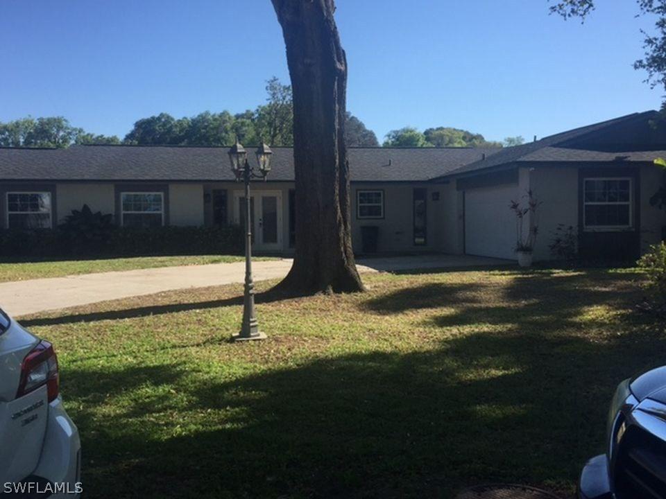 1211 Lady Guinevere Dr., Valrico, FL 33594