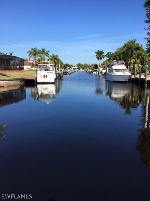 2301 SE 15th St., Cape Coral, FL 33990
