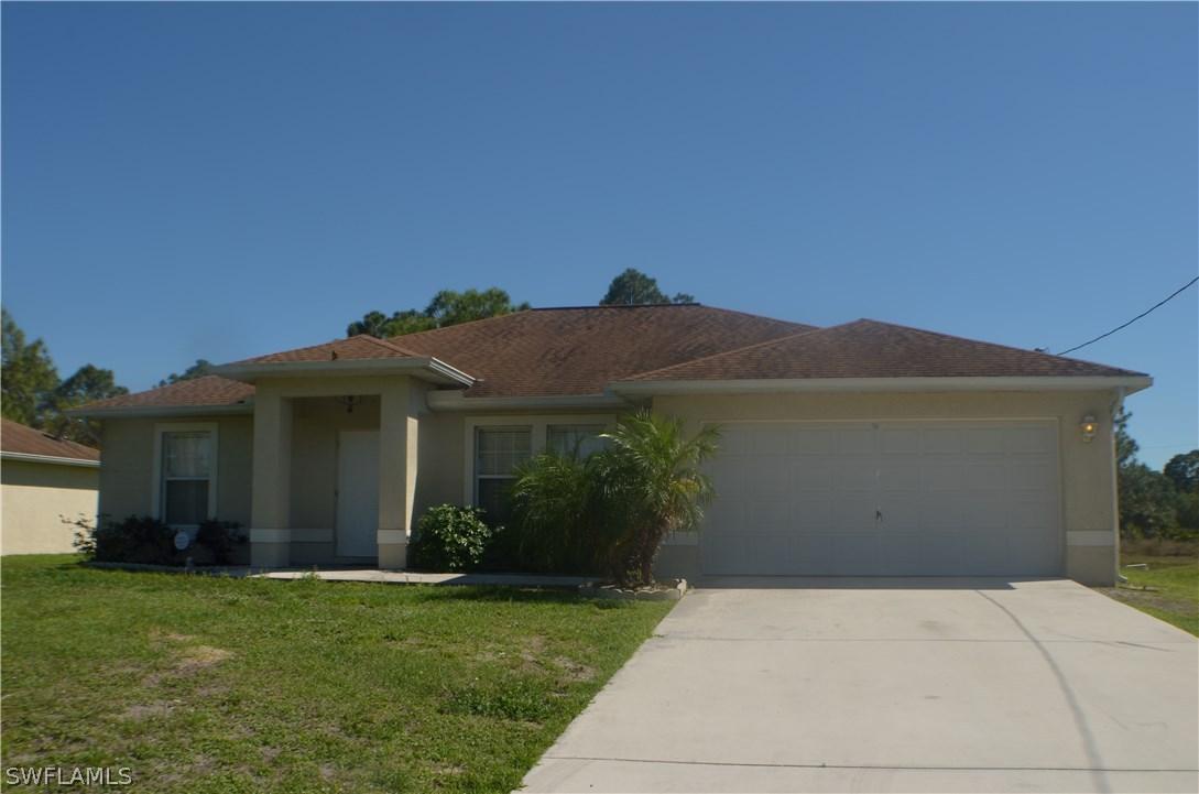 1082 Darlington St., Lehigh Acres, FL 33974