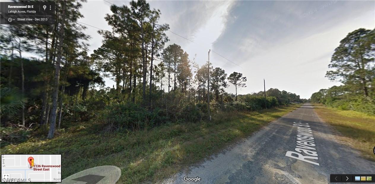 1136 Ravenswood St., Lehigh Acres, FL 33974