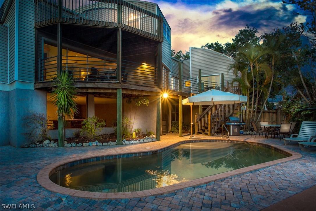 196 Dundee Rd., Fort Myers Beach, FL 33931