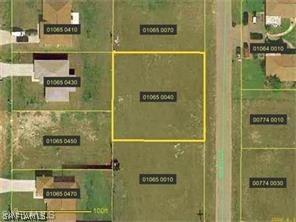 928 SE 6th Ct., Cape Coral, FL 33990