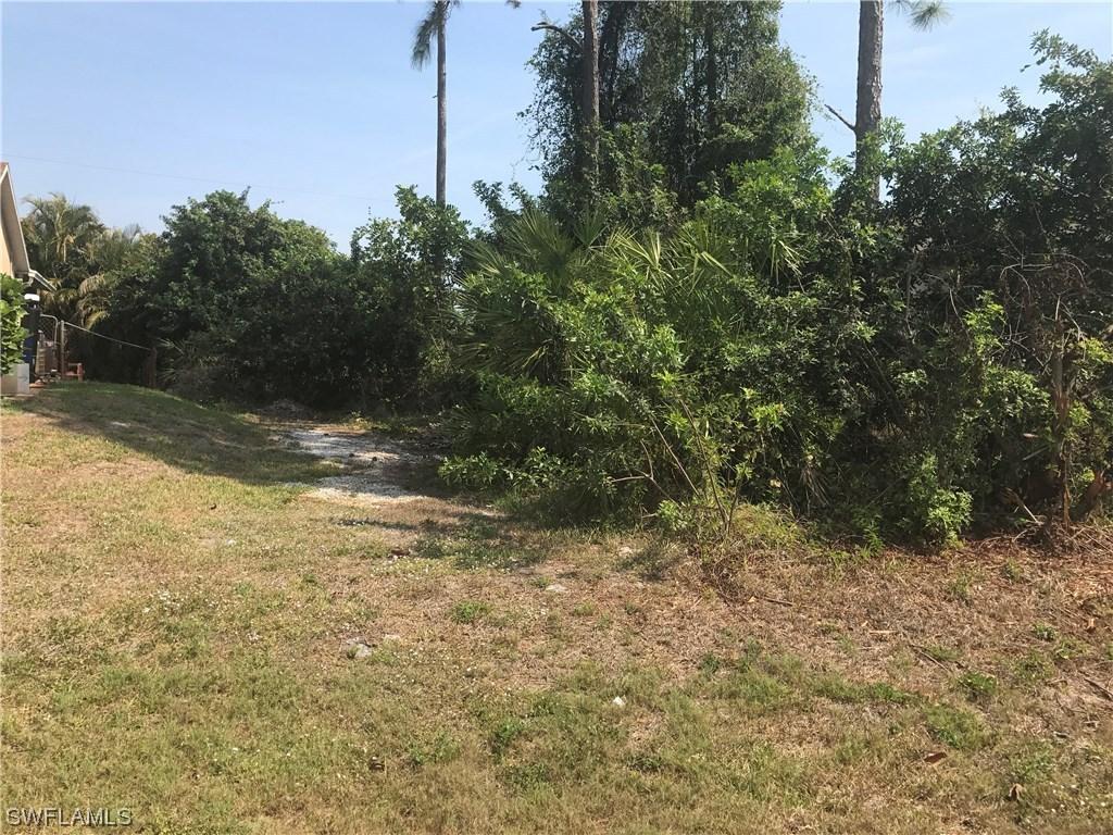 9041 Aster Rd., Fort Myers, FL 33912