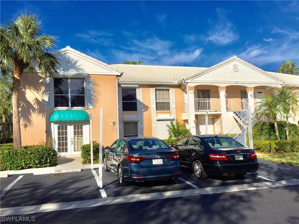 881 Gulf Pavillion Dr. #201, Naples, FL 34108