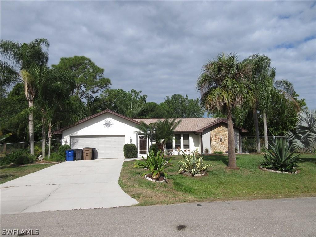 711 Lake Ave., Lehigh Acres, FL 33972