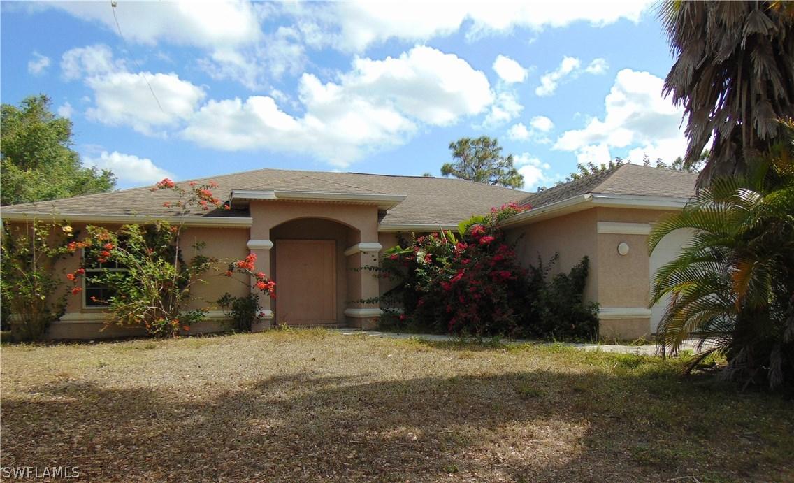 1025 Iris St., Lehigh Acres, FL 33974