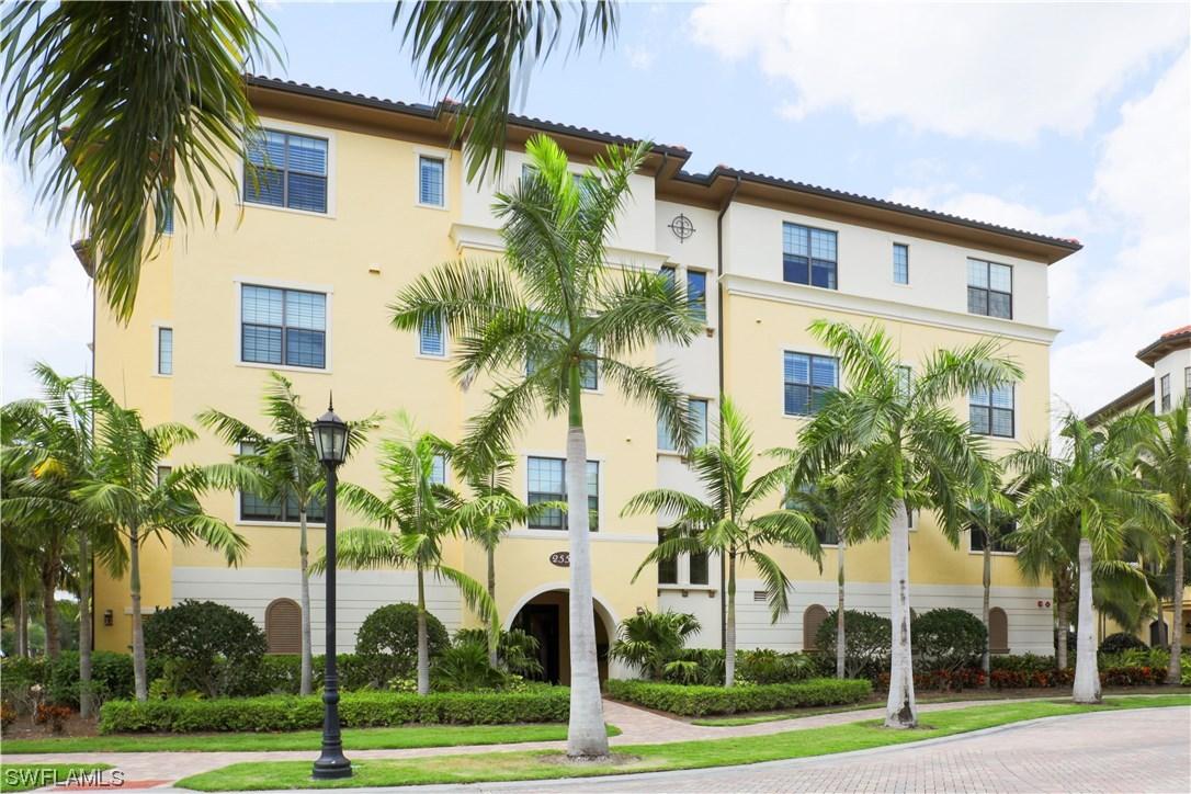 2551 Marquesa Royale Ln. #2-201, Naples, FL 34109