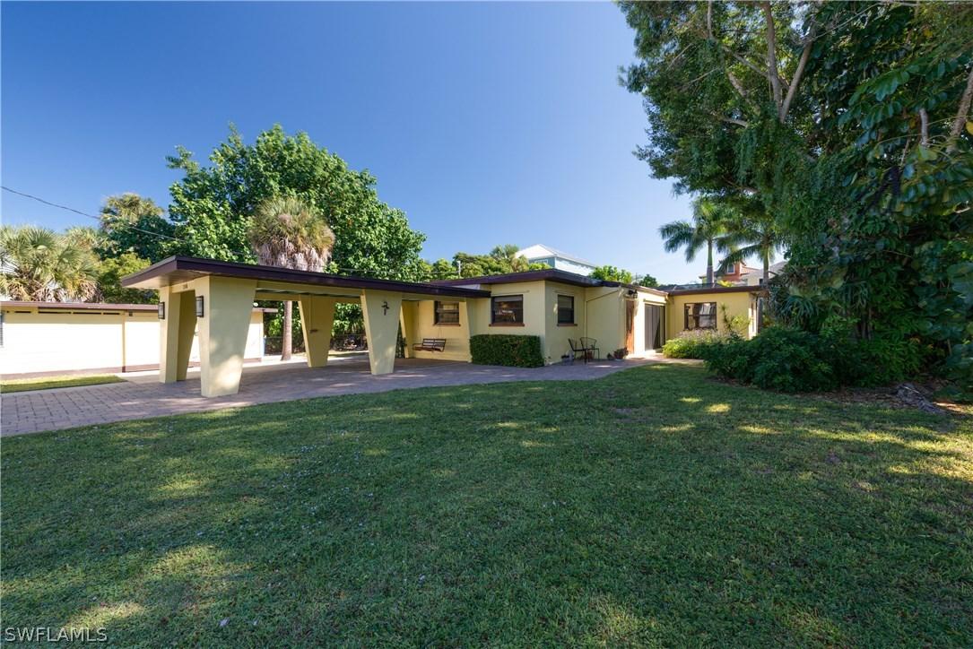 240 Palermo Cir., Fort Myers Beach, FL 33931