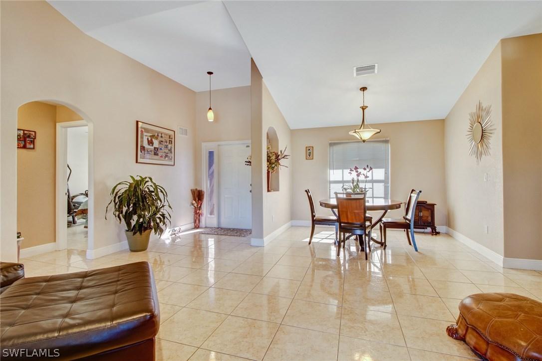 3102 Sunshine Blvd., Lehigh Acres, FL 33976