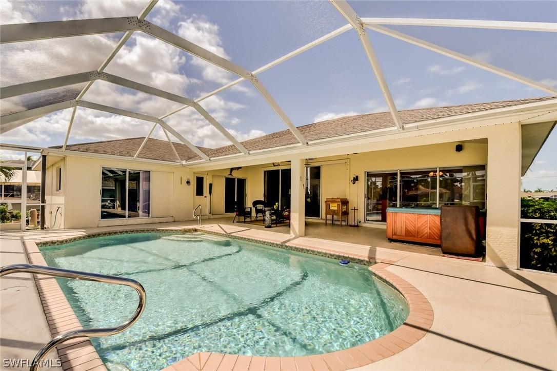 5219 Sarasota Ct., Cape Coral, FL 33904