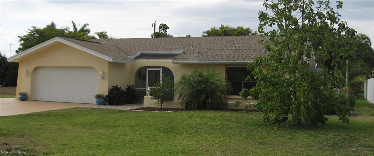 305 SE 31st Ter., Cape Coral, FL 33904