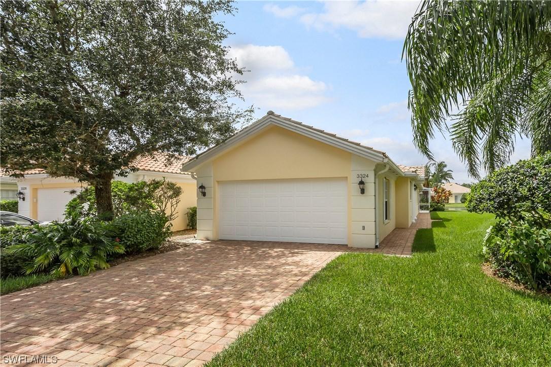 3324 Cayman Ln., Naples, FL 34119