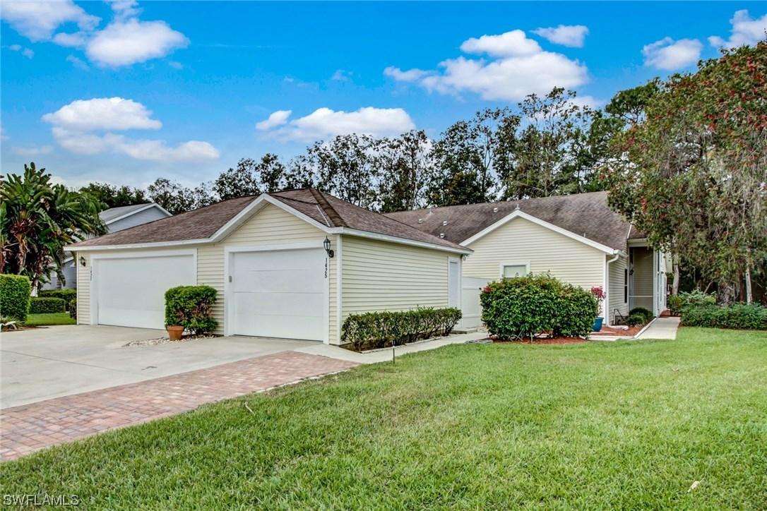 1425 Monarch Cir., Naples, FL 34116