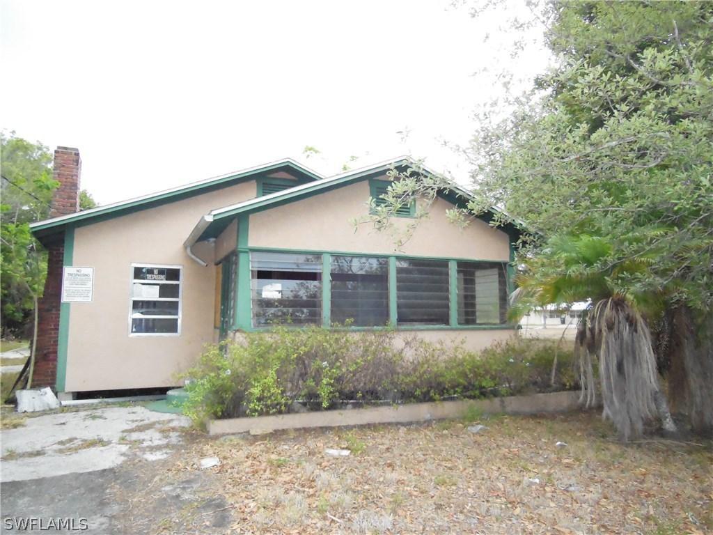 394 Prospect Ave., Fort Myers, FL 33905