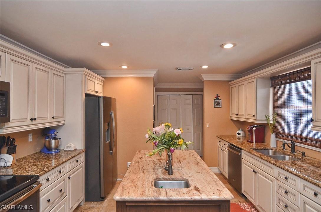 17160 Phlox Dr., Fort Myers, FL 33967