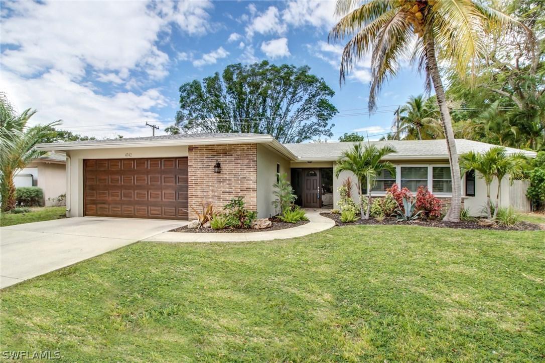 4742 Santa Del Rae Ave., Fort Myers, FL 33901