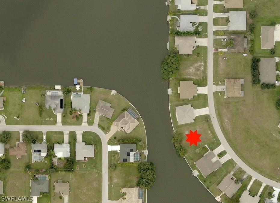 560 SE 5th Ave., Cape Coral, FL 33990