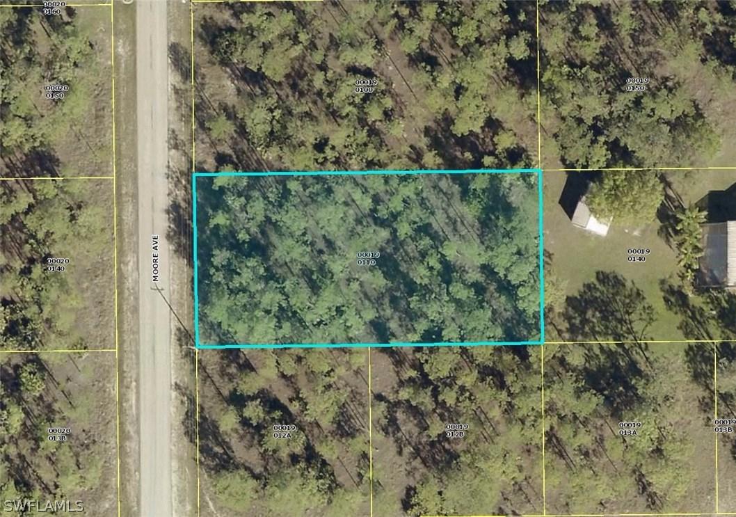 102 Moore Ave., Lehigh Acres, FL 33936