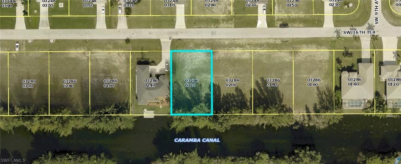 924 SW 36th Ter., Cape Coral, FL 33914