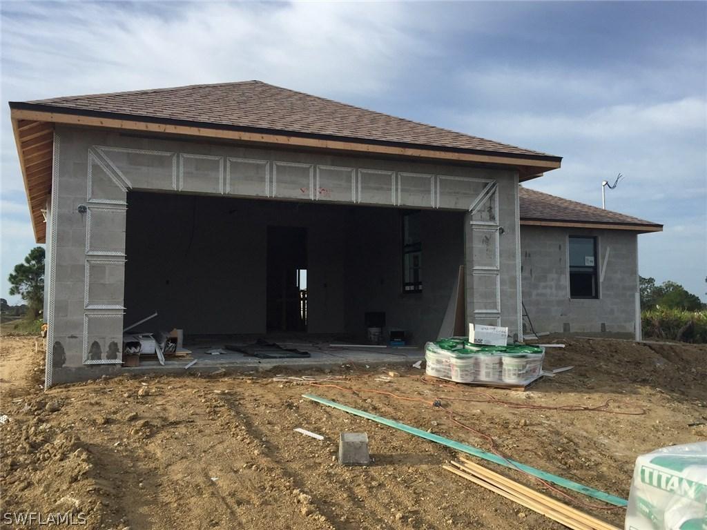 4603 Flora Ave., Lehigh Acres, FL 33976