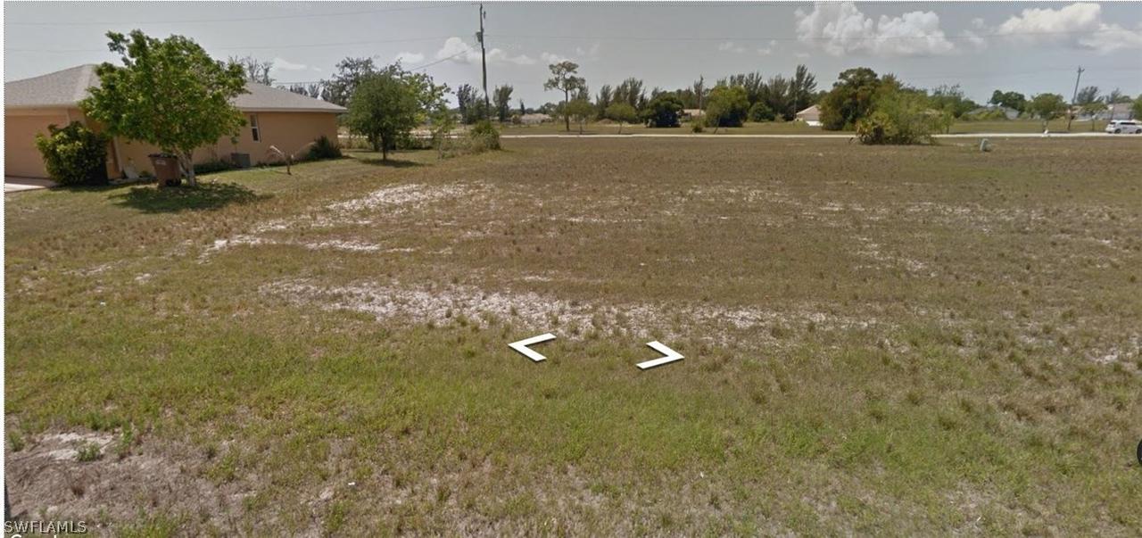 1922 SW 7th Pl., Cape Coral, FL 33991