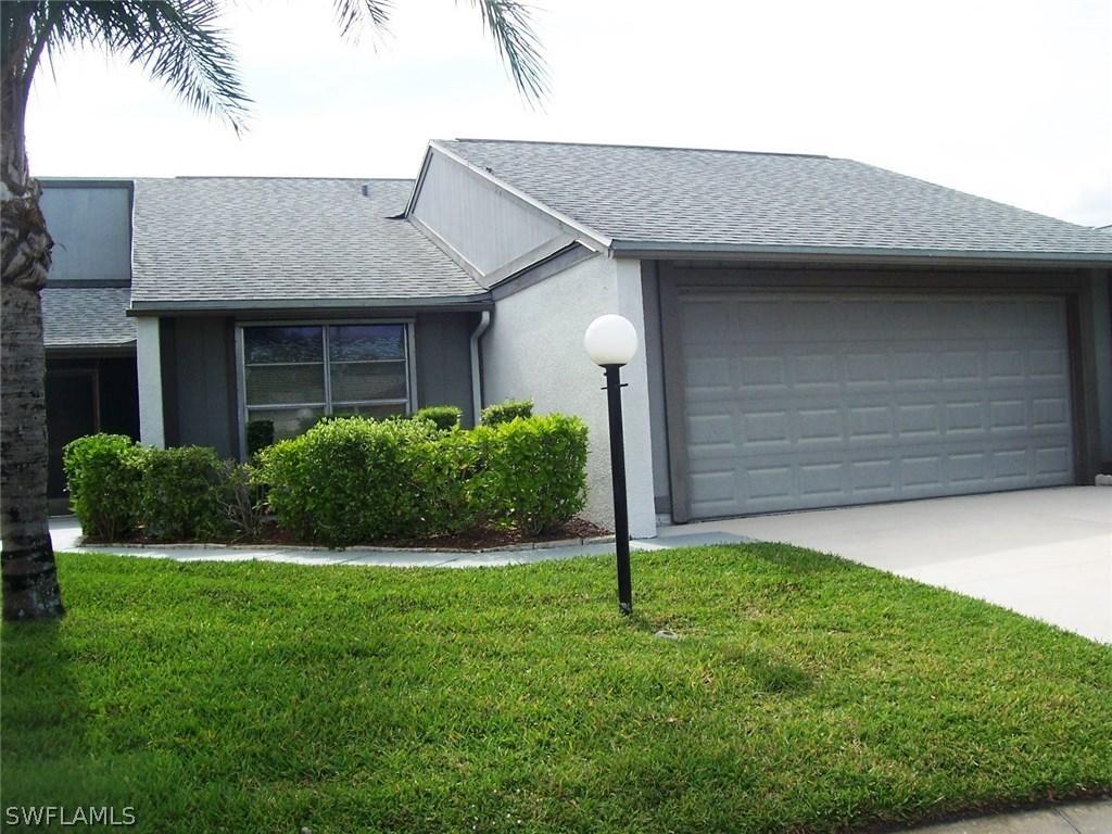9725 Maplecrest Cir., Lehigh Acres, FL 33936