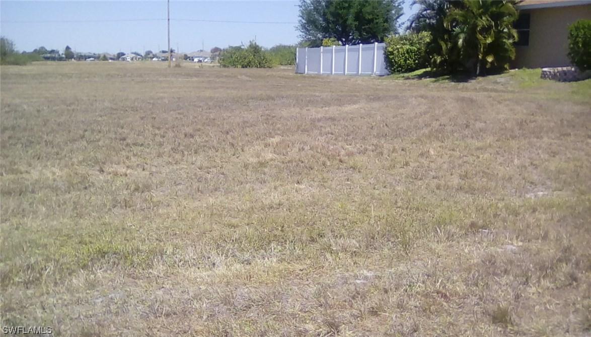 1009 NW 9th Ter., Cape Coral, FL 33993