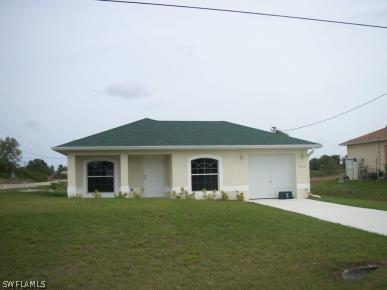 2818 50th St., Lehigh Acres, FL 33976
