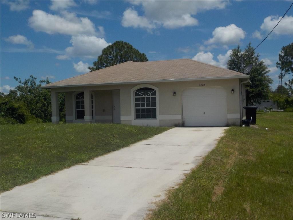 3208 41st St., Lehigh Acres, FL 33971