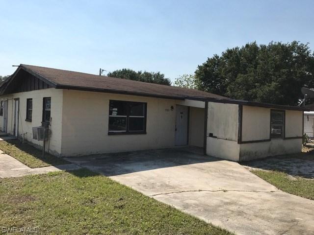 2521 Charleston Park Dr., Alva, FL 33920