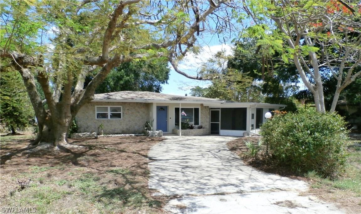 311 Hiatt St., Fort Myers, FL 33905