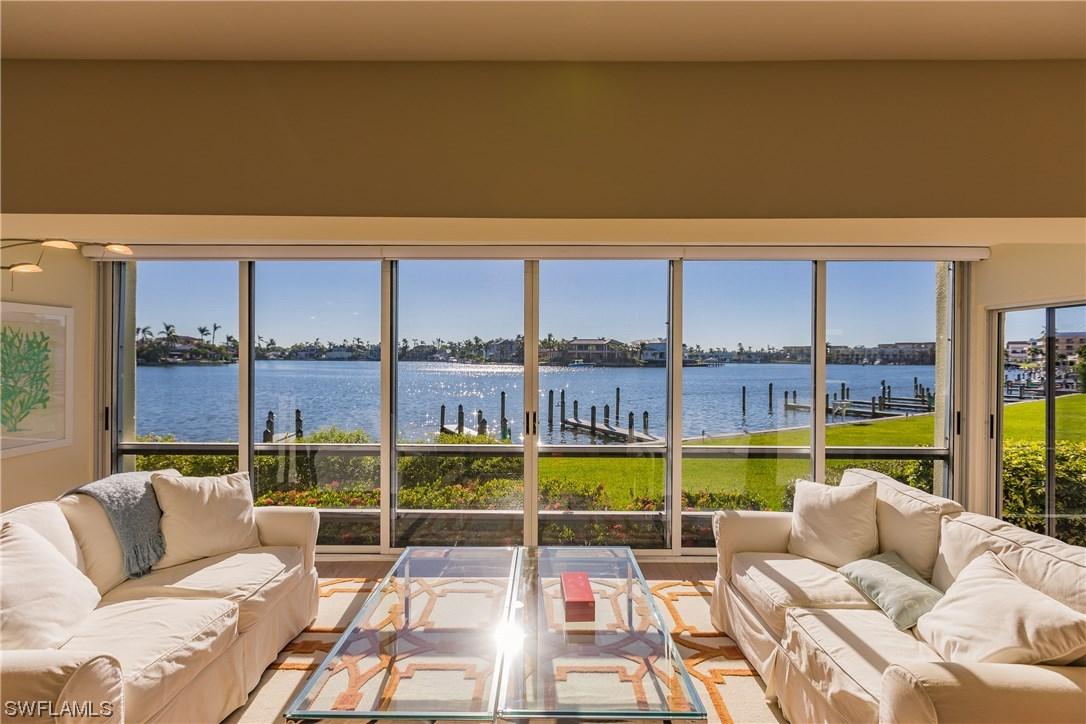 3300 Gulf Shore Blvd. #101, Naples, FL 34103