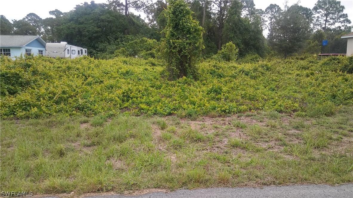 863 Asher St., Lehigh Acres, FL 33974