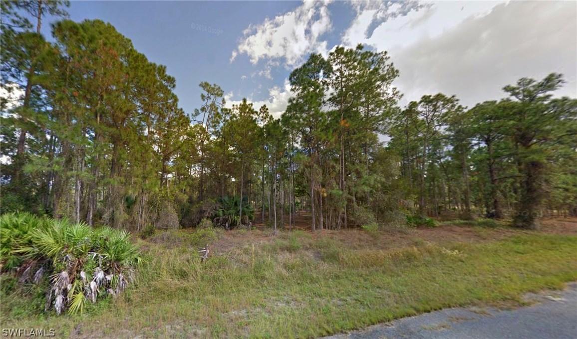 104 Irving Ave., Lehigh Acres, FL 33936