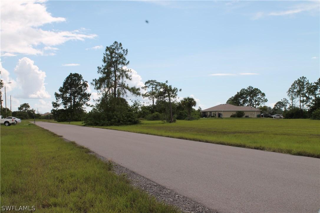 1810 NE 40th Ln., Cape Coral, FL 33909