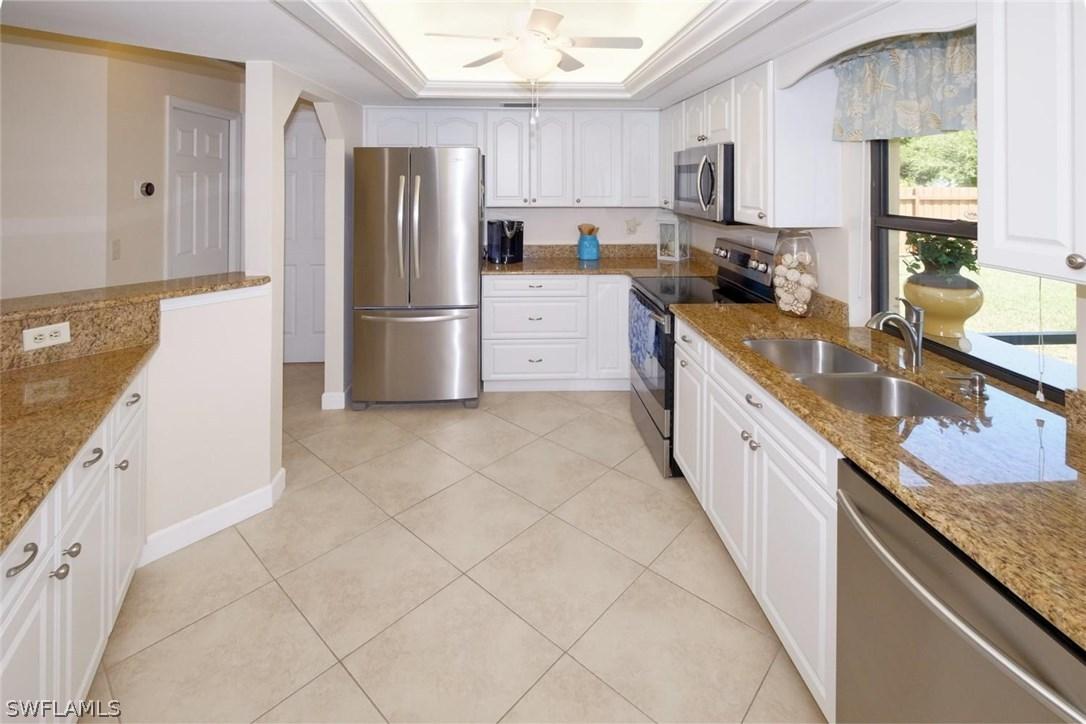 226 SW 44th Ter., Cape Coral, FL 33914