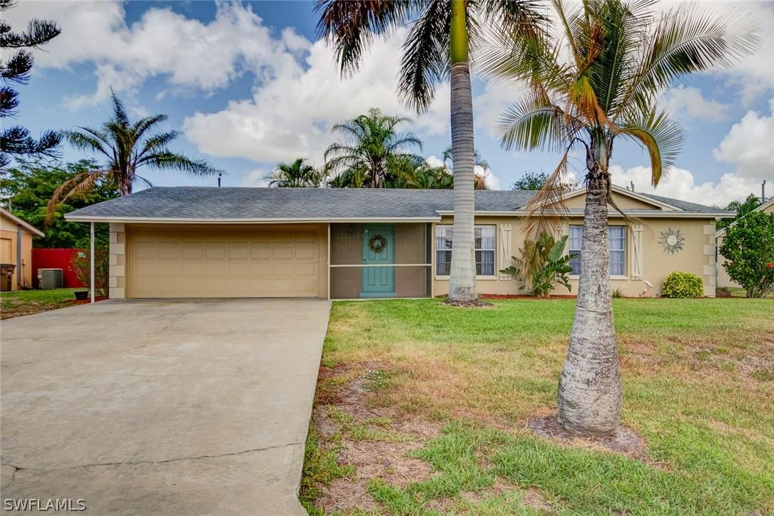 3328 SE 11th Pl., Cape Coral, FL 33904