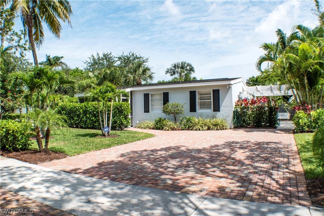 1015 7th Ave., Naples, FL 34102