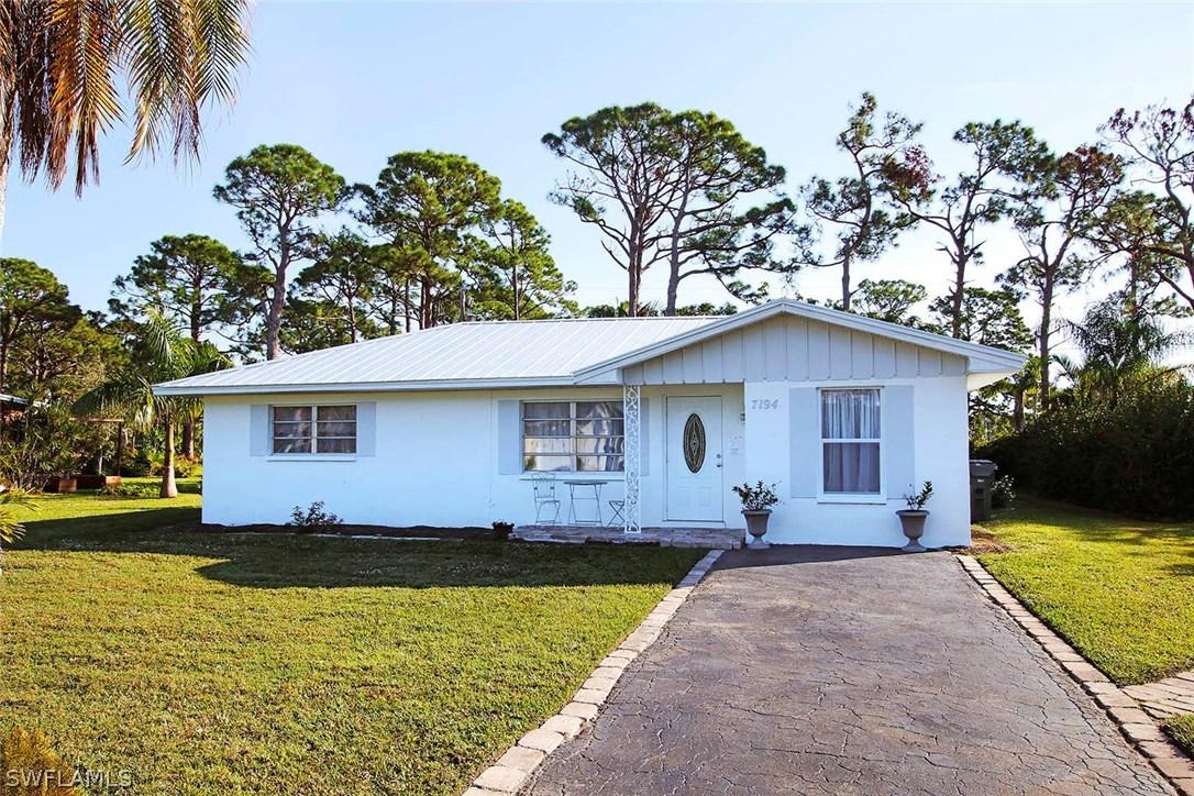 7194 Vassar Dr., Fort Myers, FL 33908