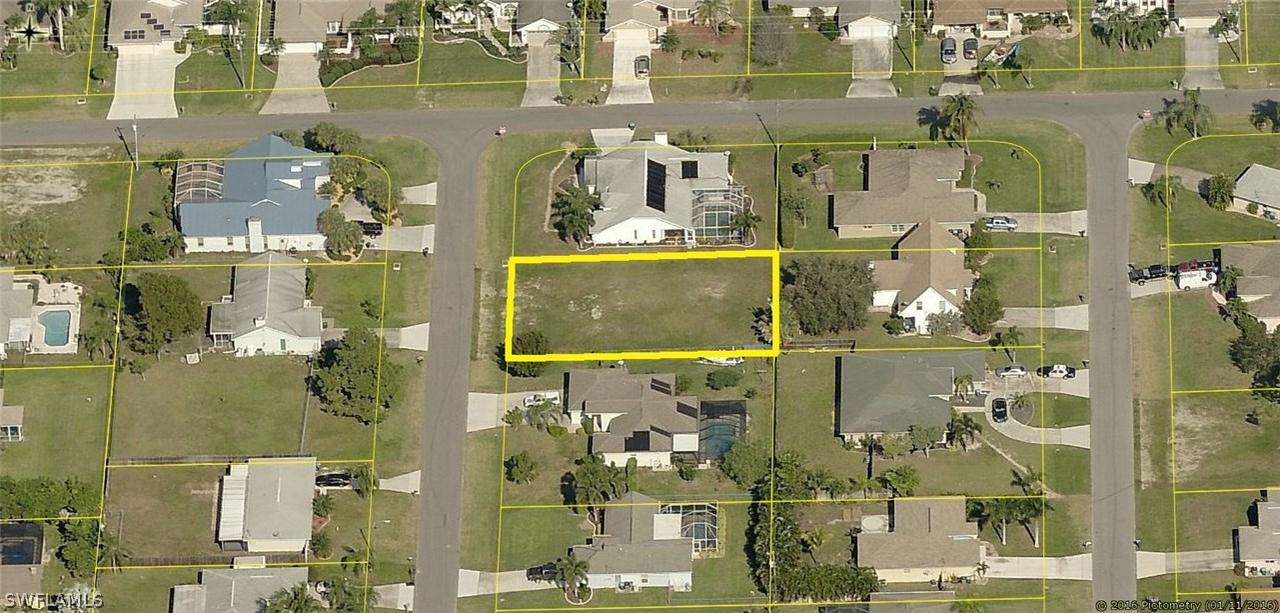 2121 SW 12th Pl., Cape Coral, FL 33991