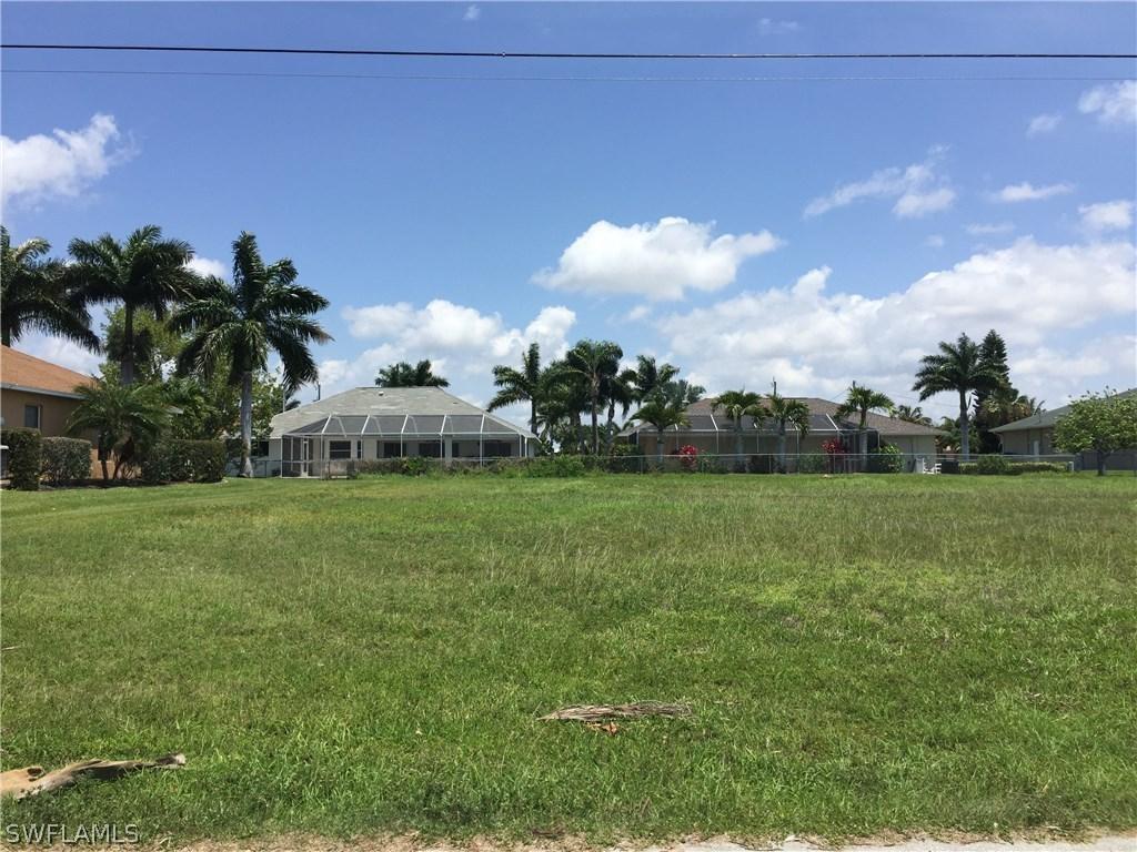 1733 SW 51st Ter., Cape Coral, FL 33914