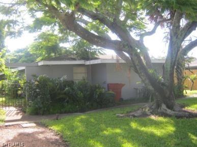 3765 Deleon St., Fort Myers, FL 33901