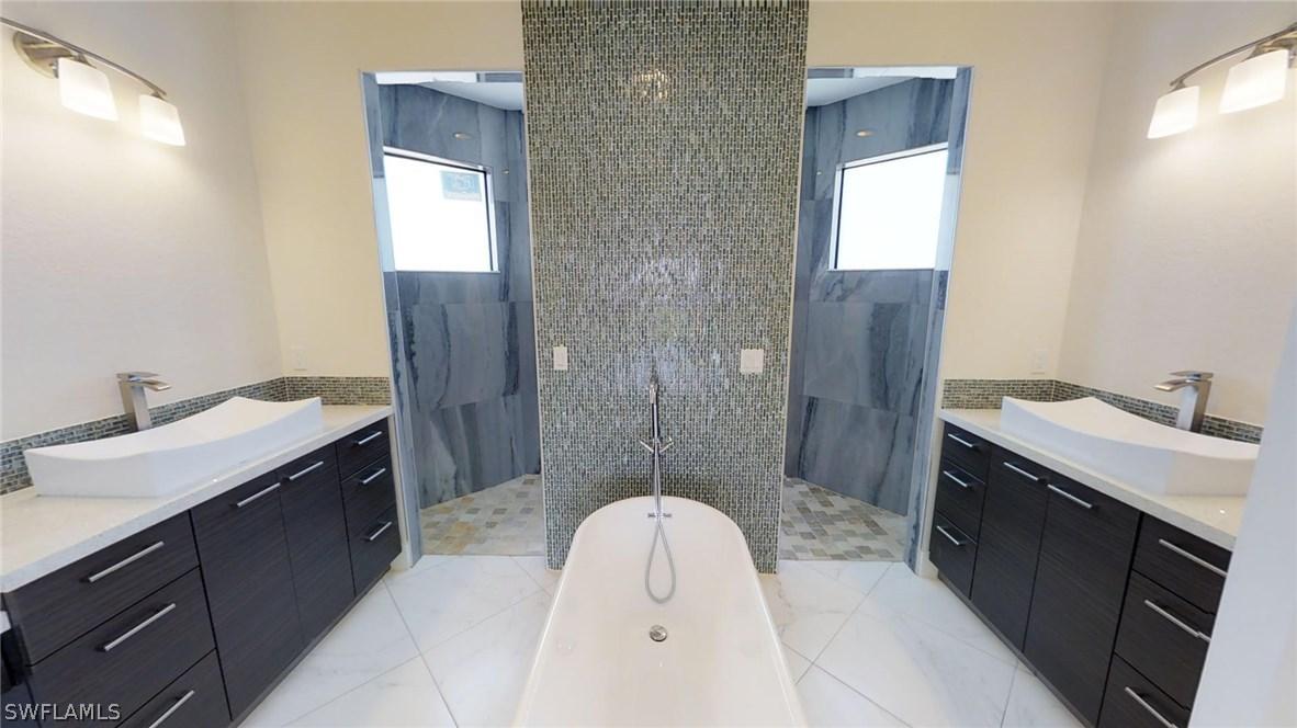 2307 SW 20th St., Cape Coral, FL 33991