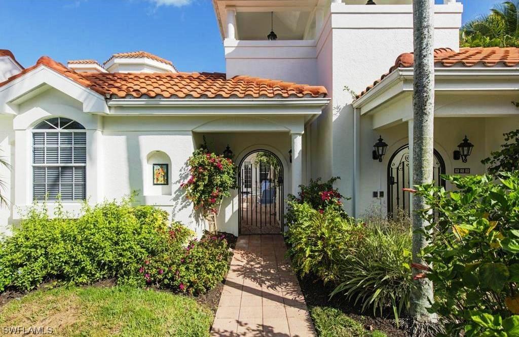 453 2nd Ave. #F-1, Naples, FL 34102