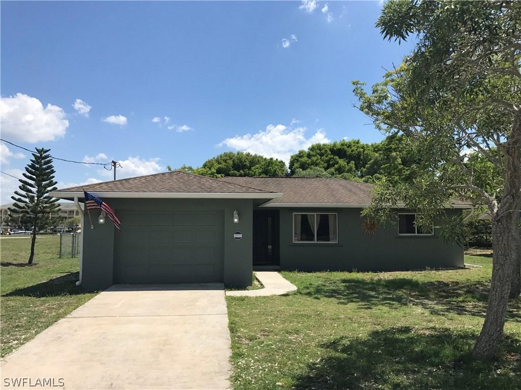 1816 Coral Point Dr., Cape Coral, FL 33990