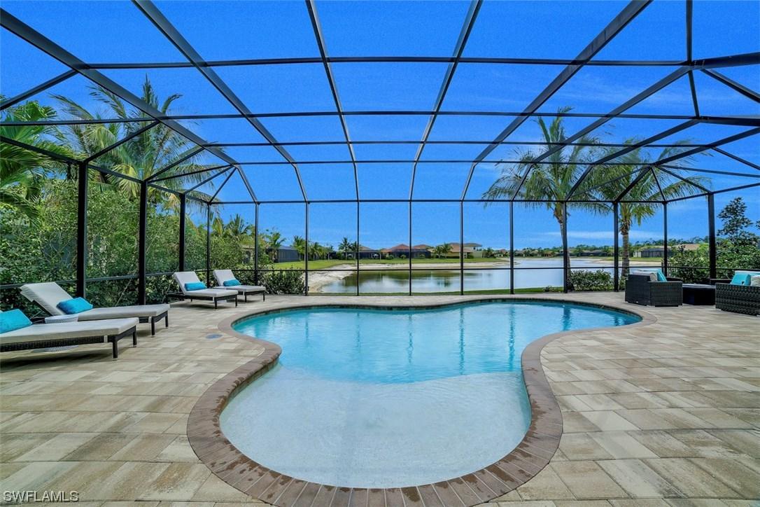 3990 Bering Ct., Naples, FL 34119