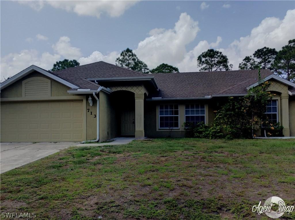 713 Foxtail St., Lehigh Acres, FL 33974