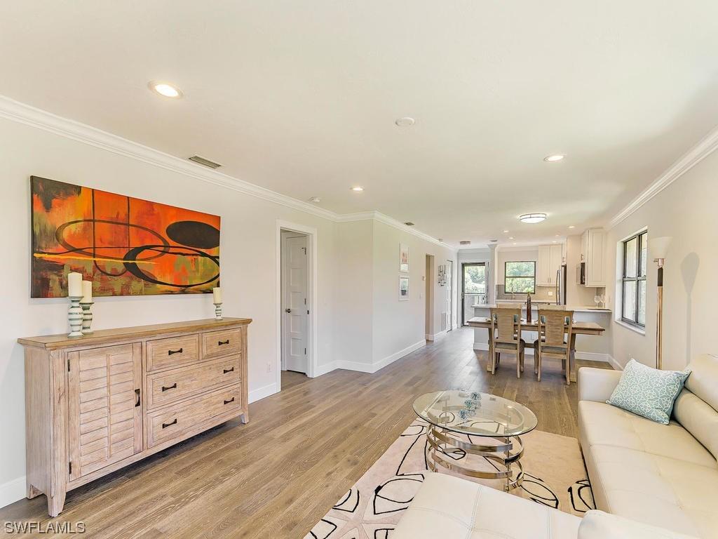 1100 9th St. #E201, Naples, FL 34102